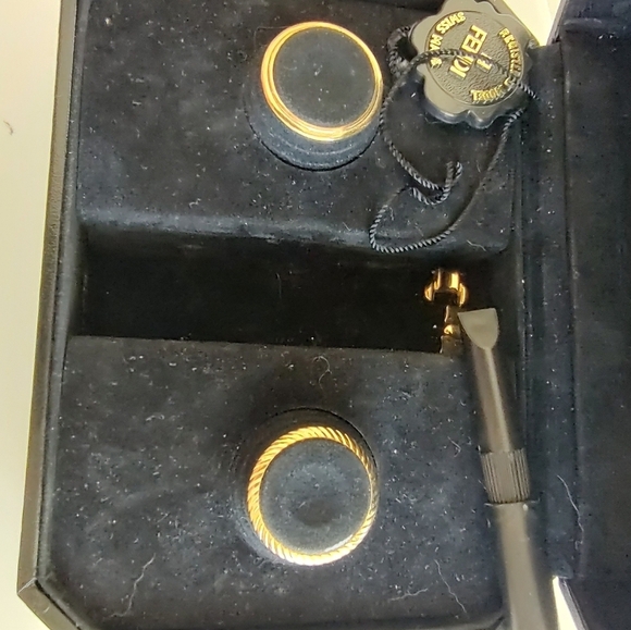 Vintage Fendi Watch - Picture 10 of 12